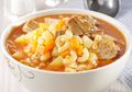 Semangkuk Sup Tomat Pasta Ala Resto Italia Ini Bisa Kita Buat Sendiri Di Rumah, Lo!