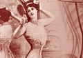 Menyakitkan! Ini Yang Dilakukan Perempuan Zaman Dulu Agar Tampil Cantik