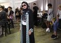 Bikin Bangga, Desainer Tanah Air Vivi Zubedi Bersinar di New York Fashion Week