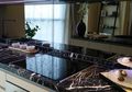 Bermodalkan Cermin, Dapur Anda Bisa Tampak Lebih Glamor, Loh!