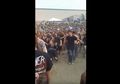 Gokil! Nenek Berkursi Roda Ini Ikut Mosh Pit di Konser Slayer!