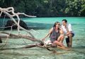 Liburan ke Miniatur Raja Ampat, Darius Sinathrya Sempat Gombal Receh ke Donna Agnesia!