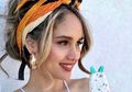 Tak Sengaja Diumbar, Perut Seksi Berotot Cinta Laura Jadi Sorotan!
