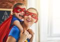 Yuk Sempatkan Waktu 5 Menit Aja untuk Bermain Peran Bersama Anak, Banyak Manfaatnya loh!