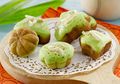 Ingin Camilan Praktis & Enak, Yuk, Bikin Kue Cubit Pandan Tabur Kenari