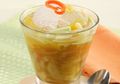 Dengan Segelas Es Rujak Serut, Siang yang Terik Terasa Lebih Adem