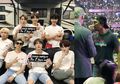 Aktor Matthew McConaughey Menghadiri Konser Tur Dunia BTS Love Yourself
