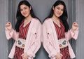 Curi Gaya Chic Cut Syifa dengan Sabrina Top dan Skirt di Bawah Harga 200 Ribu Rupiah