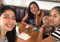 10 Fashion Selly & Sitha, Adik Putri Marino yang Enggak Kalah Kece!