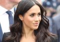 Tampil Cetar, Meghan Markle Pakai 4 Cincin Besar Saat Hadiri Pernikahan Putri Eugenie