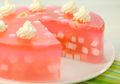 Siang yang Terik Ini Memang Paling Pas Menyantap Almond Lychee Puding