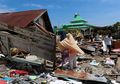 Warga Donggala Sedih Masih Kekurangan Bantuan, Bupati Sampai Menangis!