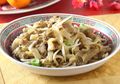 Lezatnya Kwetiau Goreng Babat Cabai Hijau Ini Gak Bakal Mengecewakan Lidah