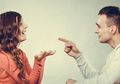 Siapa Bilang Wanita Lebih Bawel? Penelitian Justru Buktikan Bahwa Laki-laki yang Tidak Bisa Berhenti Bicara