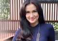 Atiqah Hasiholan, Rela Jadi 'Perempuan Penghibur' Demi Perjuangkan Kemanusiaan!