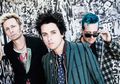 Green Day Jual Ratusan Alat Musik Para Personelnya, Untuk Apa Nih?