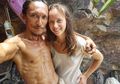 Laki-Laki Ini Tinggal Lama di Gua dan Berhasil Ajak Para Turis Cantik ke Rumahnya, Ternyata Ini Triknya