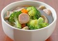 Semangkuk Sop Brokoli Sosis Ini Bikin Sarapan Jadi Semakin Istimewa