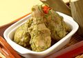 Keluarga Enggak Rela Melewatkan Makan Siang di Rumah Kalau Lauknya Ayam Santan Cabai Hijau Yang Lezatnya Selangit