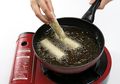 Tanpa Sadar, 4 Kesalahan Ini Buat Lumpia Jadi Super Menyerap Minyak! Makan Jadi Tak Enak