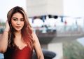 Intip Sisi Feminin & Chic Aurel Hermansyah dengan 7 Fashionnya Ini!