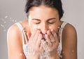 Rekomendasi Facial Wash Terbaik Untuk Kulit Berjerawat dengan Harga Terjangkau