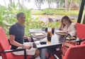 Dinilai Jarang Lakukan Hal Romantis, Ini Jawaban Suami Ayu Dewi