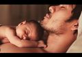 Berat Badan Chicco Jerikho Naik Setelah Jadi Ayah, Ternyata Begini Perubahan Tubuh Laki-laki Usai Kehadiran Si Kecil