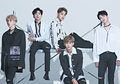 Ditinggal Ha Sung Woon, HOTSHOT Akan Tetap Comeback Dengan 5 Member!