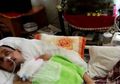 Cerita Azizah: Anaknya Lumpuh Setelah Koma Selama Dua Bulan dan Hanya Bisa 'Berbincang' Lewat Kedipan Mata