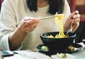 Kalau Tahu 4 Fakta dari Ahli Gizi ini, Moms Tak Akan Takut Lagi Makan Mi Instan