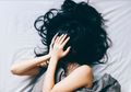 Pernah Tidur Terasa Seperti Terjatuh? Ternyata Ini Penyebabnya