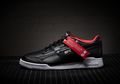 Sambut 25 Tahun UFC, Reebok Rilis Sneakers Berbahan Sarung Tinju
