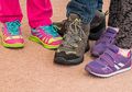 Ingin Beraktivitas dengan Nyaman? Cobalah 6 Tips Memilih Sepatu!