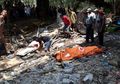 Dua Orang Tewas Tertimpa Gulungan Baja di Kolong Tol, Warga Melihat Organ Tubuh Berserakan