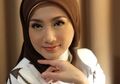 Jadi Janda Kaya dengan Harta Capai Rp 8,2 Miliar, Intip Rumah Mewah Desy Ratnasari dengan Dapur yang Super Cantik