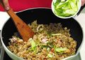 Tips Membuat Nasi Goreng Enak, 4 Kesalahan Ini Bikin Nasi Goreng Menggumpal, Yuk Hindari!