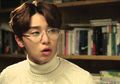 7 Seleb Cowok Korea Ini Buktikan Rambut Belah Tengah Itu Enggak Norak!