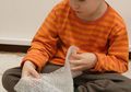 Suka Bermain Menekan Bubble Wrap? Ternyata Ada Manfaatnya, lo