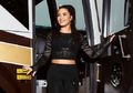 Dinyatakan Sembuh Usai Rehabilitasi, Demi Lovato Dapat Gandengan Desainer Rupawan
