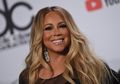 Coba Jajanan Pasar Yogyakarta, Mariah Carey: ‘Bentuknya Aneh, Tapi Enak’