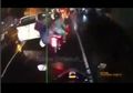 Jas Hujan Tersangkut di Rantai Motor, Kepala Perempuan Ini Hampir Terlindas