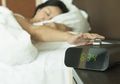 Terbangun Sebelum Alarm Berbunyi? Bukan Mistis, Ini Penjelasannya