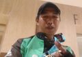 Ngaku Ngefans Sejak SMP, Inilah Kisah Haru Driver Ojol yang Mendapat Tiket Gratis Nonton Konser Gun N' Roses