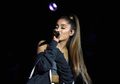 Tunangan 4 Bulan Lalu Putus, Ariana Grande Beri Komentar Singkat