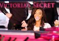 Mengidap Vitiligo, Winnie Harlow Debut di Victoria’s Secret Show 2018!