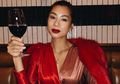Hadiri Victoria's Secret Fashion Show 2018, Jennifer Bachdim Pakai Baju Transparan