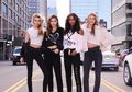 Persiapannya Nggak Main-main, Intip 5 Potret Model Victoria's Secret Jelang Fashion Show!