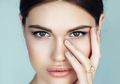 Tips Makeup untuk Pemilik Mata Sensitif Agar Tetap Cantik dan Sehat