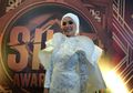 Batal Bacakan Nominasi Bersama, Nikita Mirzani Sebut Kriss Hatta Tak Berani Satu Panggung Dengannya